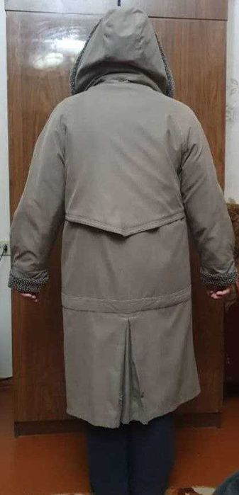 Женские куртка и пальто