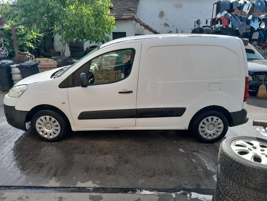 Usa stanga fata Peugeot Partner an 2007-2013