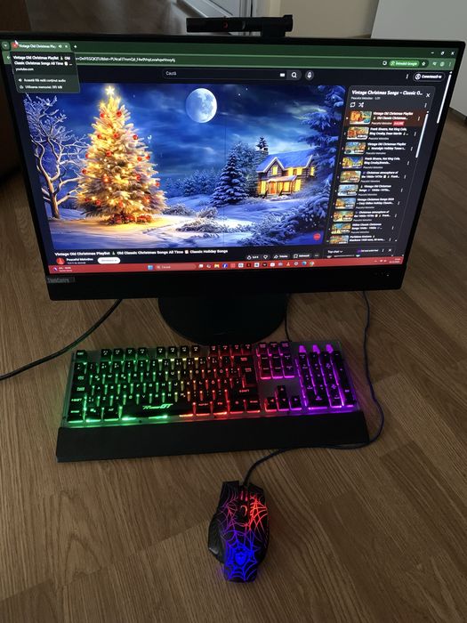 Lenovo ThinkCentre core i5,Display 23,8 tableta tach,Windows 11,ssd