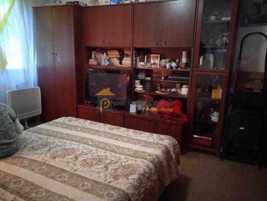 Продава се Тристаен апартамент в Пловдив, Кючук Париж - 70 кв.м за 1286 €/кв.м - Снимка #2