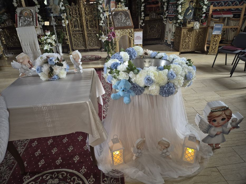 Decor cristelnita si biserica pentru botez