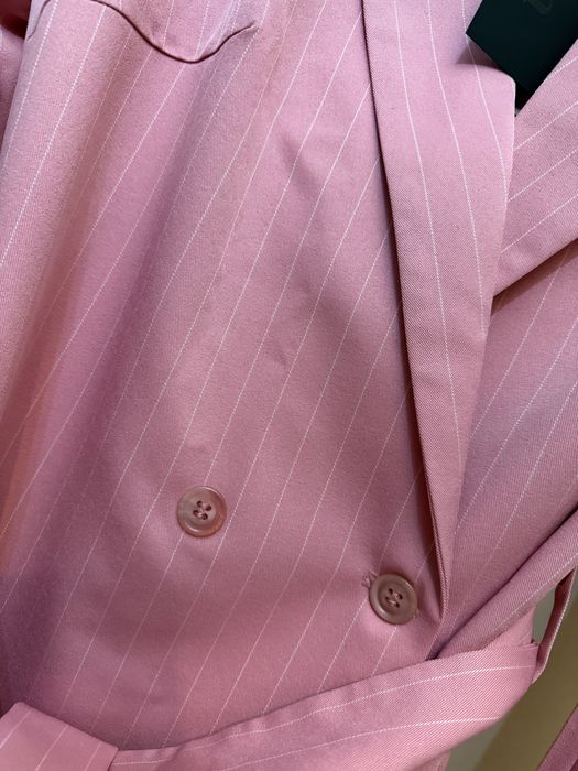 Чисто ново сако в розово на Cliche с етикет