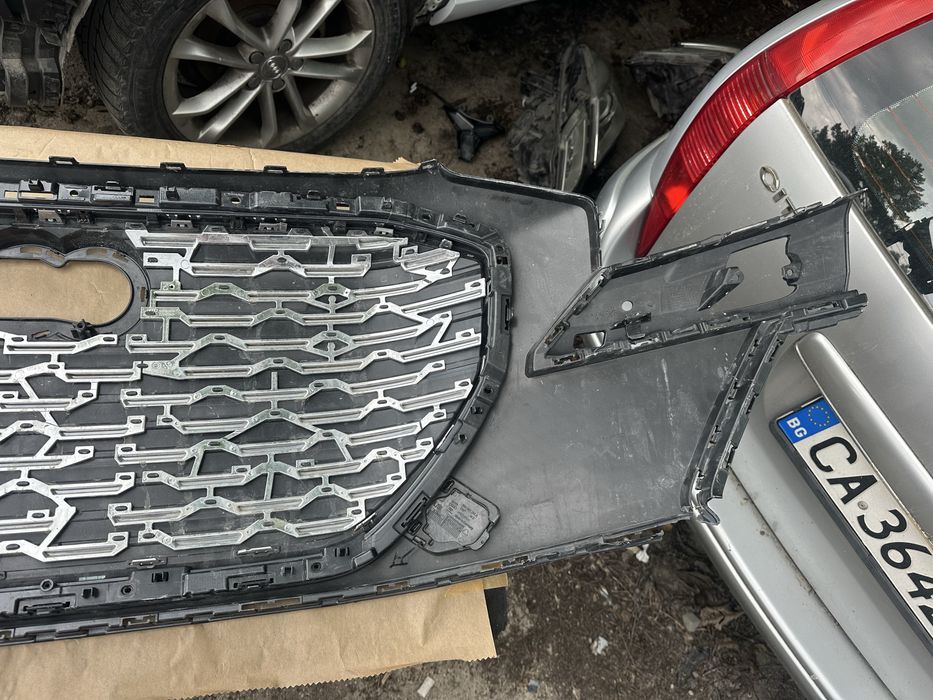 Audi Q4 предна решетка