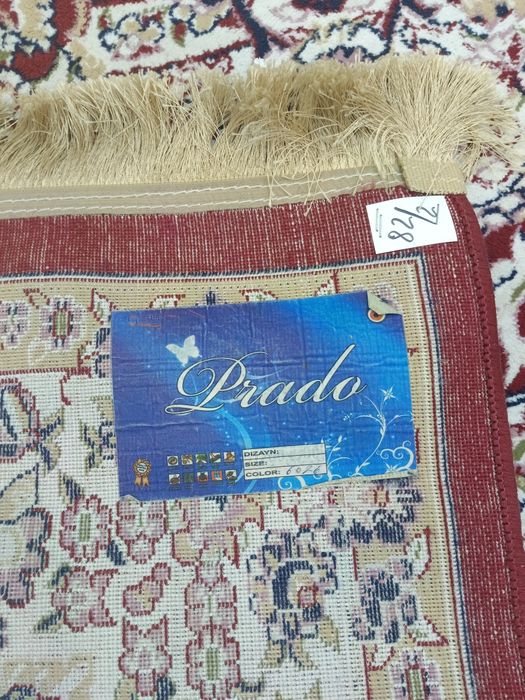 Продам ковёр 2 на 3 размер