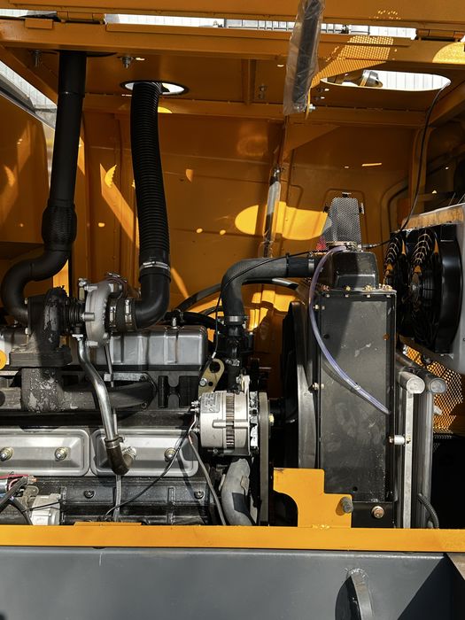 Погрузчик 2026 марка ZL980 ковш1.5м3