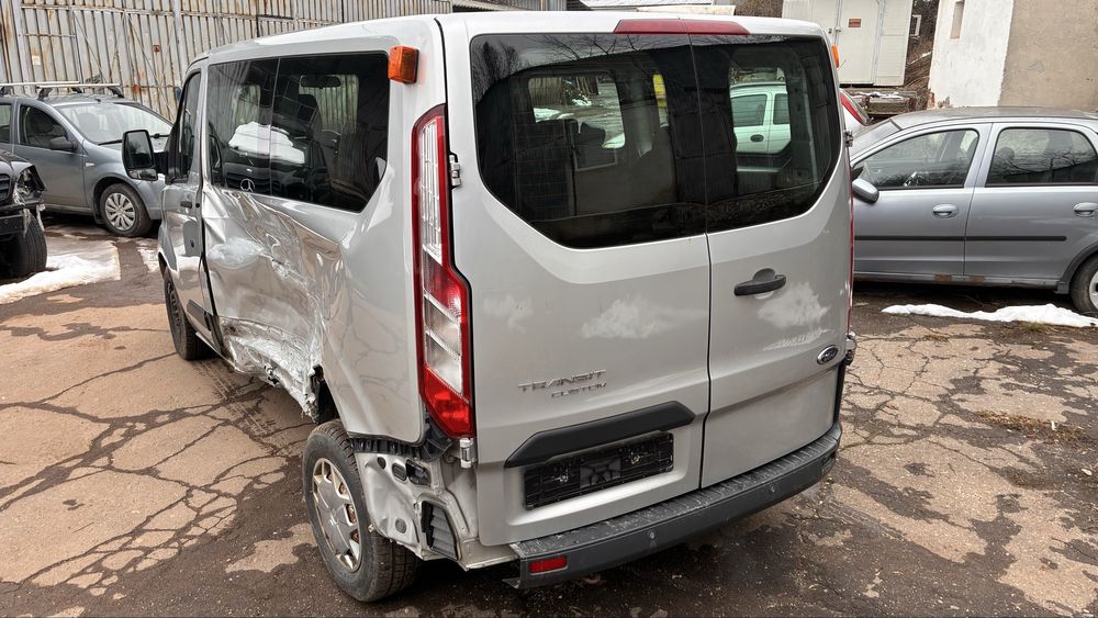 Vand Ford transit euro 6 custom avariat,lovit recent adus