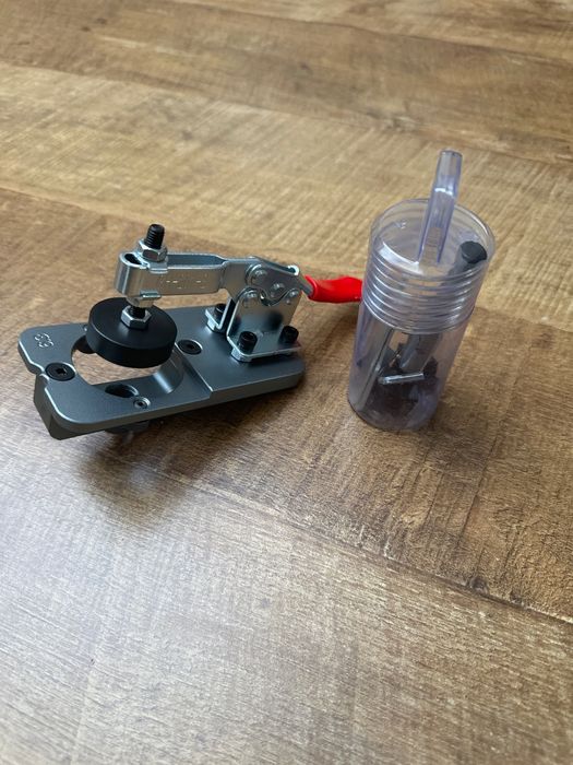 Kit pentru gaurire balamale 35mm.Aluminiu.