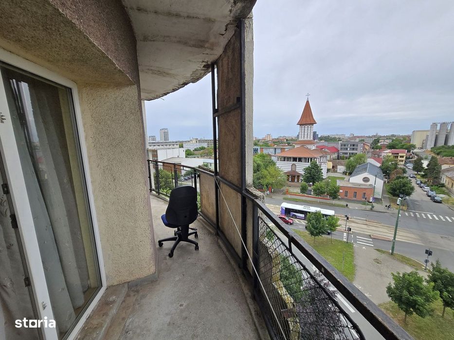 Apartament 3 camere, 2 bai, centrala proprie, Complexul Studentesc