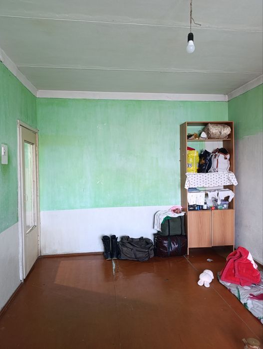 Продаётся Квартира 2х-ком 4-этаж в Гульбахоре на Книжном