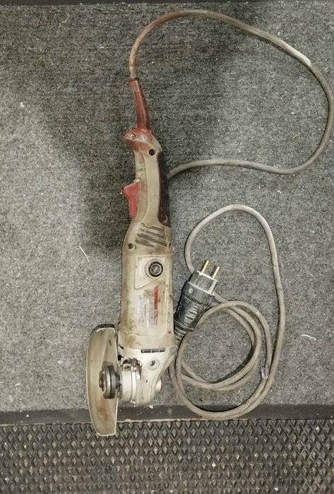 Продам болгарку Crown в хорошем состоянии работает