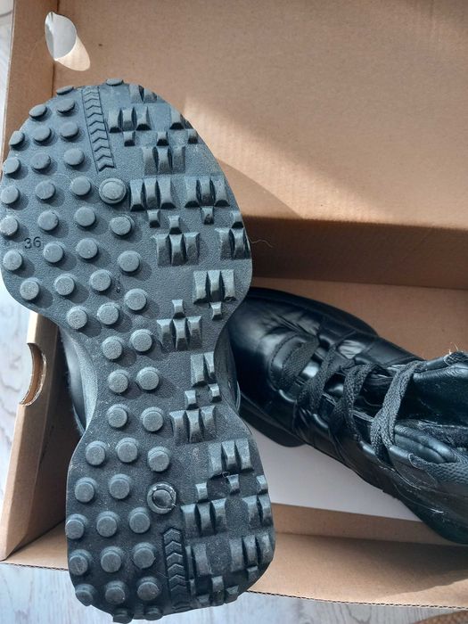 Зимни боти, 36 номер