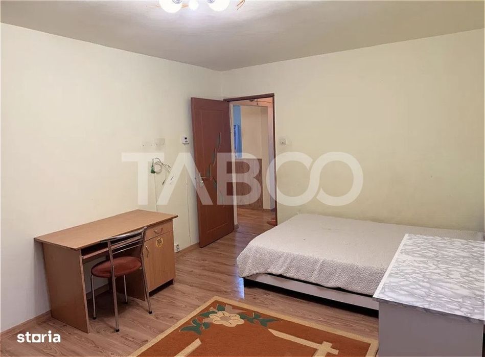 Apartament de vanzare decomandat in zona Intre Lacuri