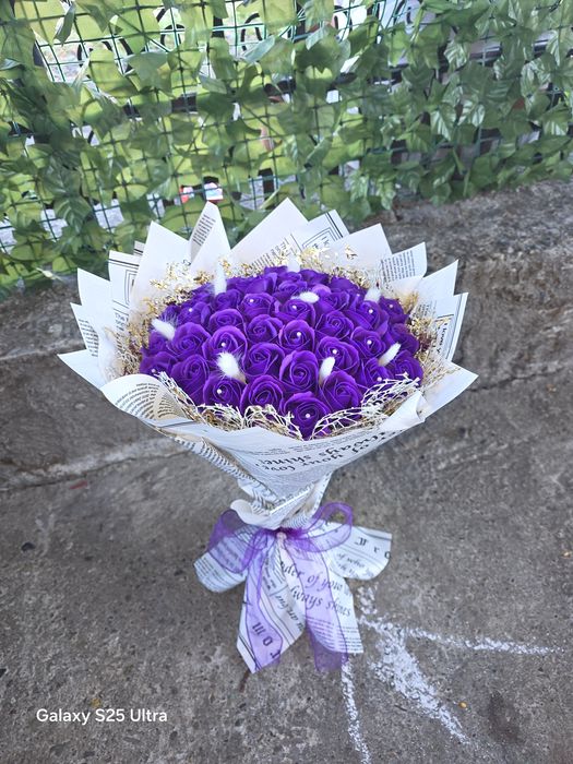 Buchet regal mov