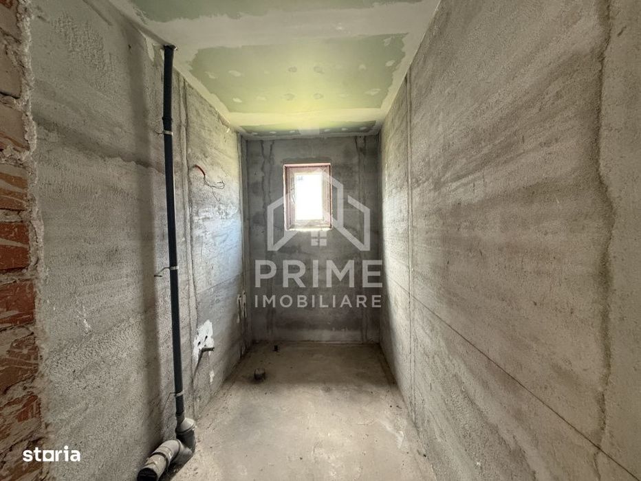 Casa semifinisata de vanzare | Cartier Recea | 604 mp teren| 104 mp ut