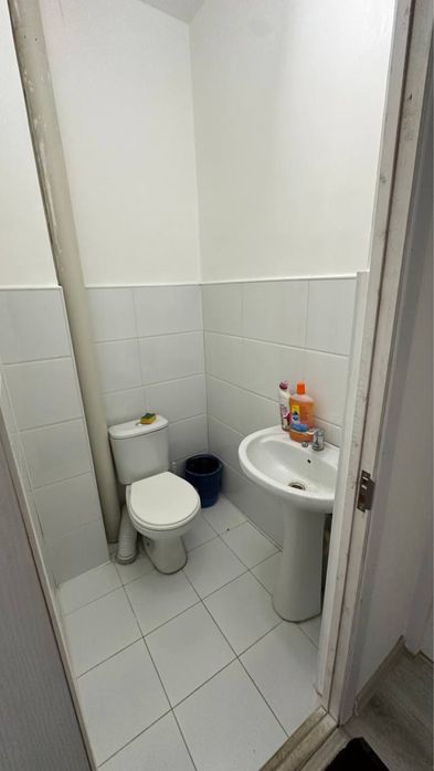 Продается свое коммерческое помещение в центре города