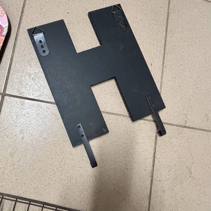 Litere mari decorative