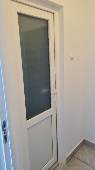 Vând garsoniera zona compa
