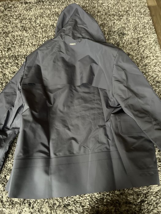 Hugo boss дъждобран