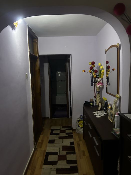 Apartament 3 camere, et 4, zona Debarcader