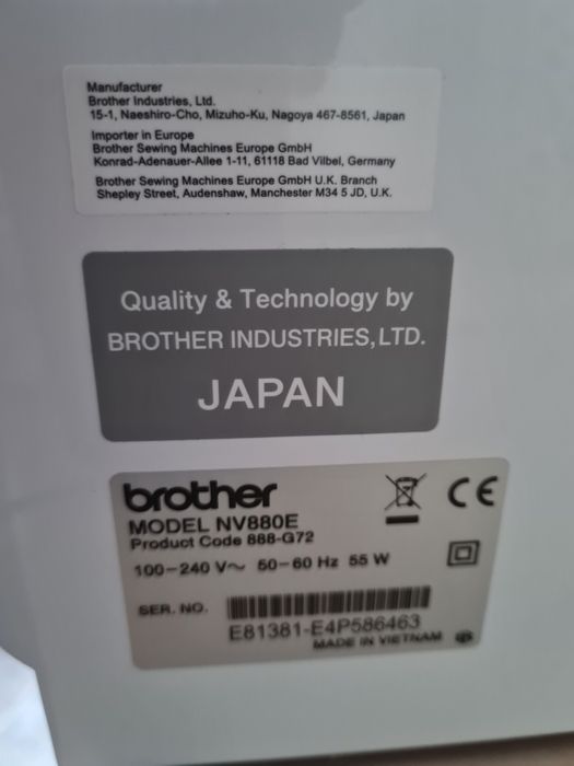 De vanzare masina brodat Brother  NV880E