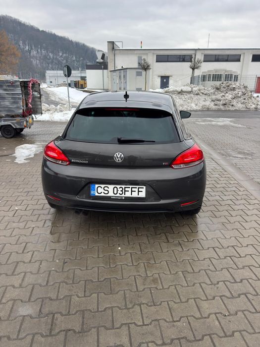 Vand Sirocco sau schimb cu SUV 4x4