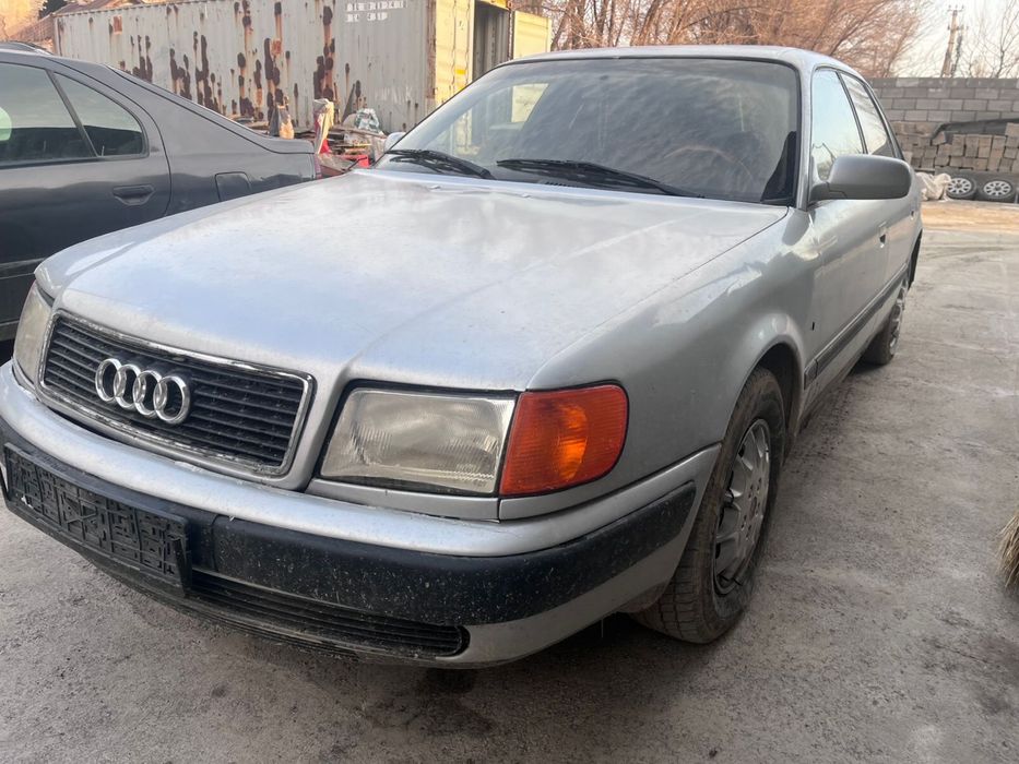 Продам машину марки ауди 100 с4