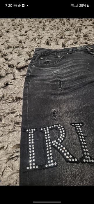 Blugi Amiri cu Diamante (Mărimea 40 EUR)