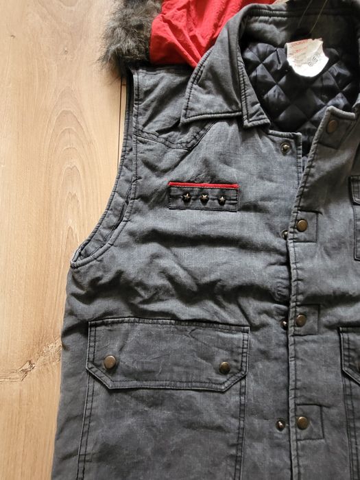 Мъжки елек с качулка