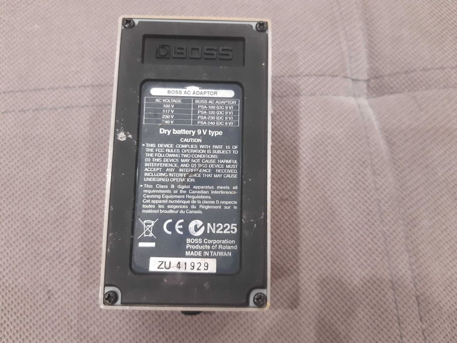 Ефекти за китара- BOSS, сет адаптери