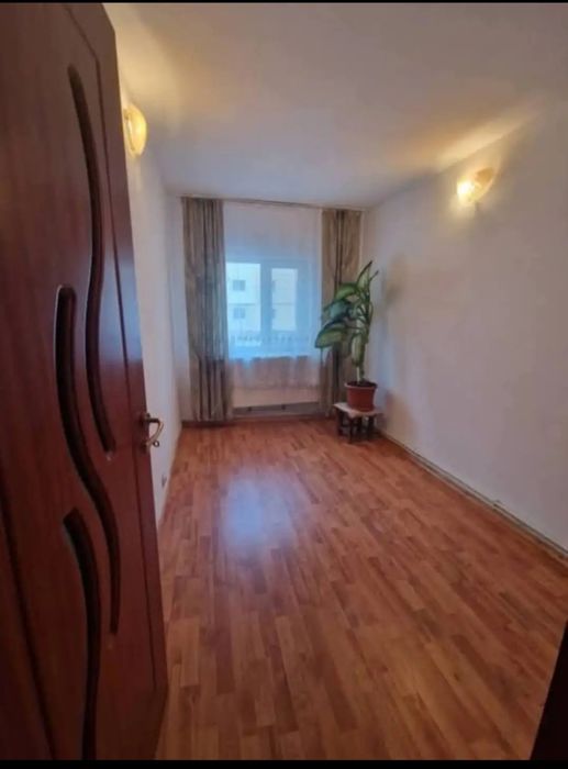 Apartament 4 Camere Rovinari
