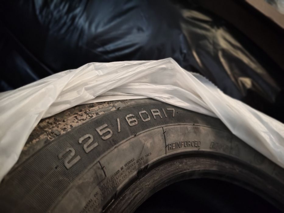 Продам Maxxis зимнию резину