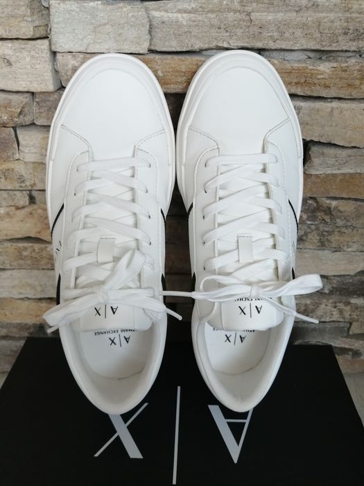 Продавам мъжки сникърси Armani Exchange 41 номер