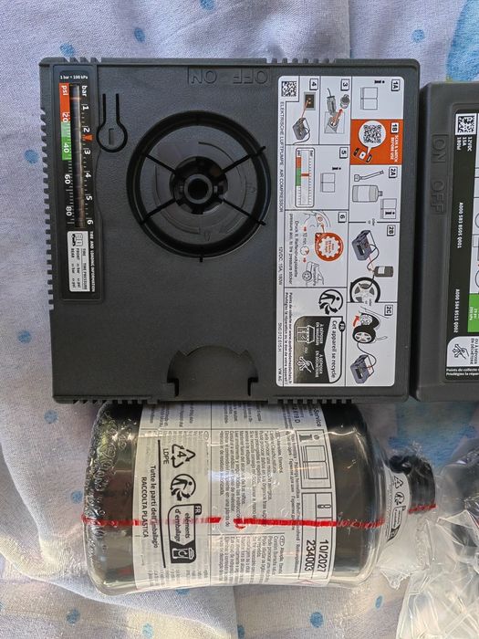 Продавам компресори и лепила