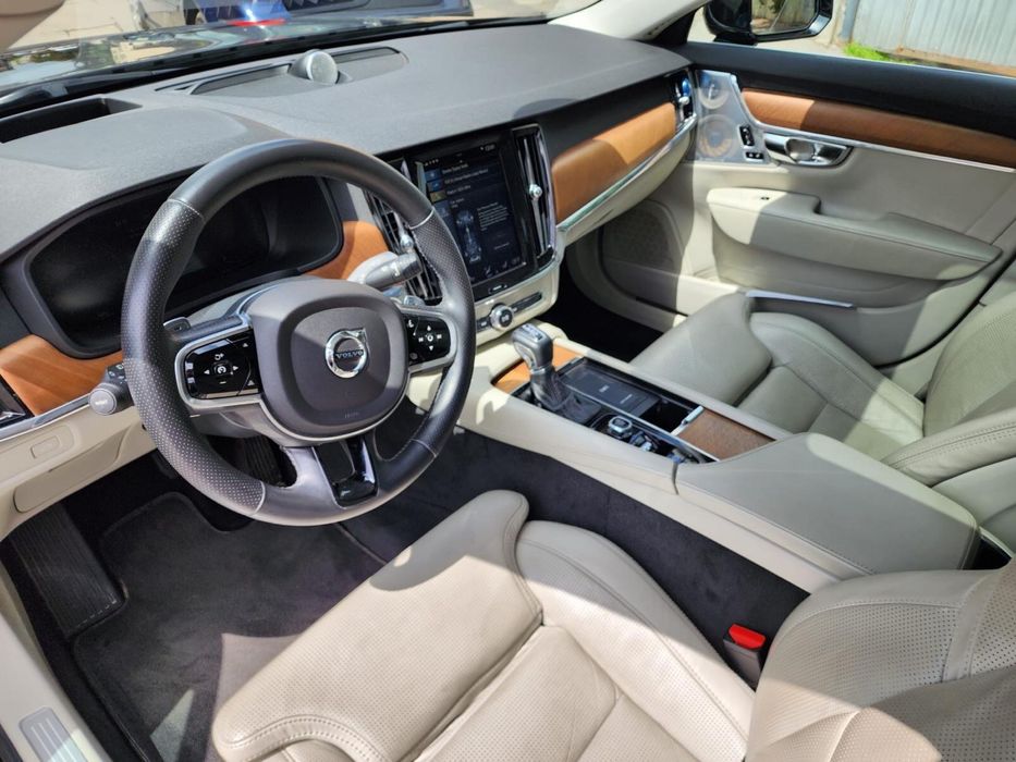 Volvo S90 D5 AWD Inscription full options
