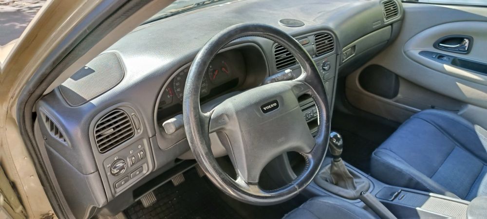 Volvo v40 дизел