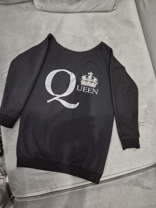 Черна блузка от трико с камъни