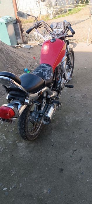 Vând sau dezmembrez Chopper Daelim 125 Cross