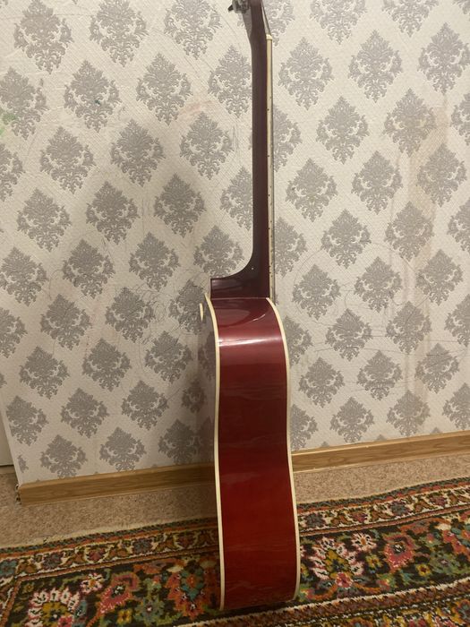 Гитара Yamaha срочно продаю