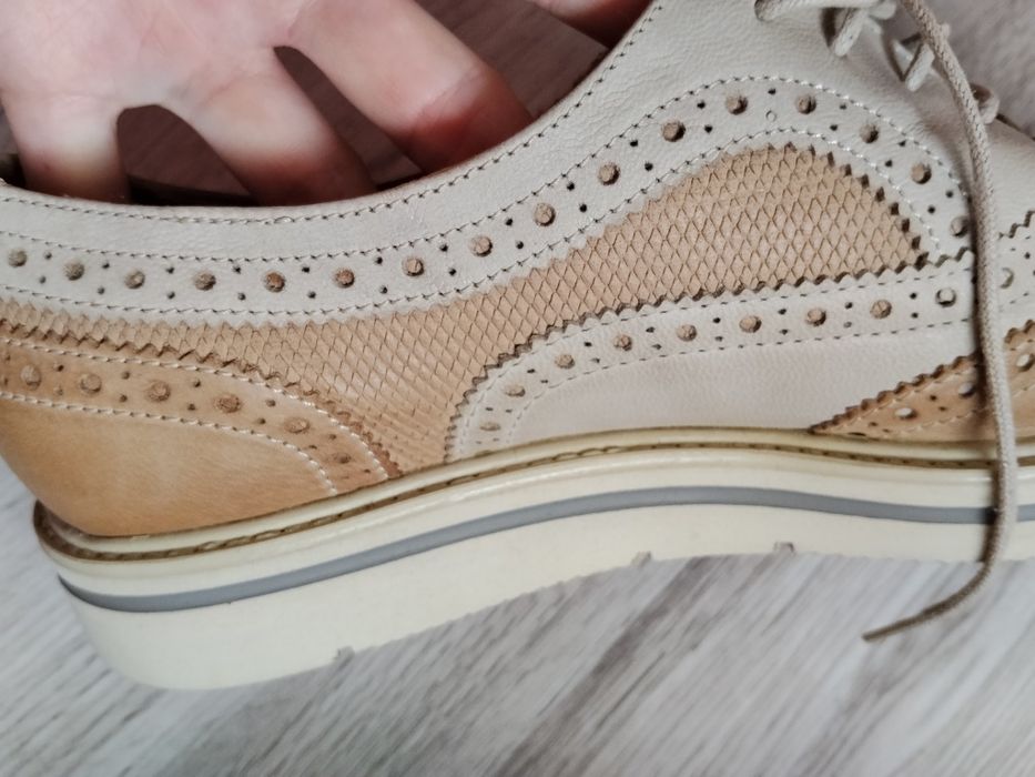 Pantofi de piele întoarsă