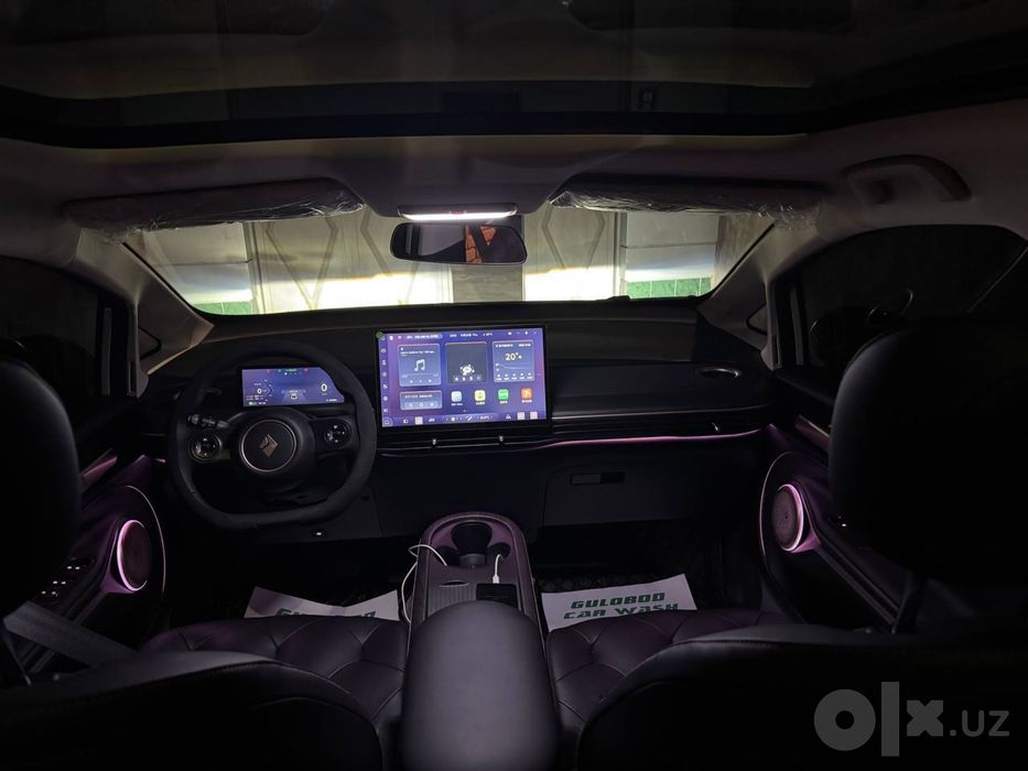 Byd Yuan up orniga Baojun Yunduo 460 Max