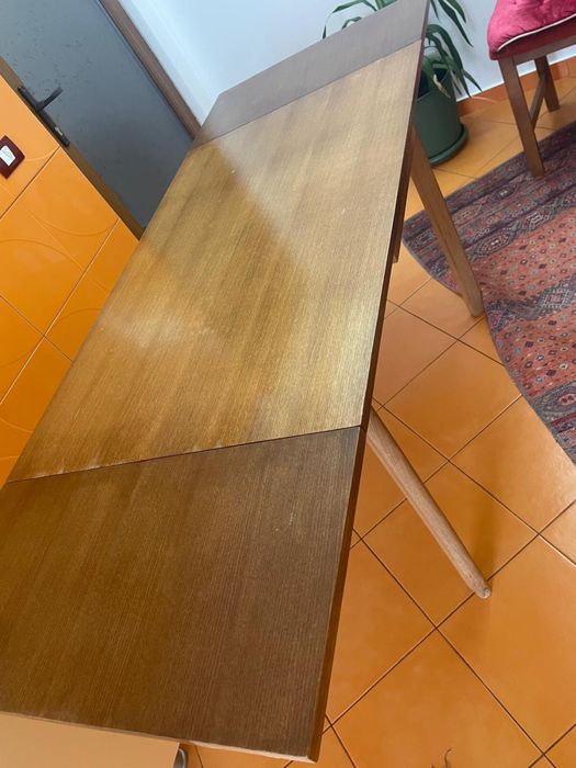 Masa extensibila , lemn