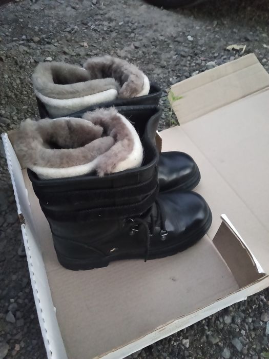Продам берцы зимние