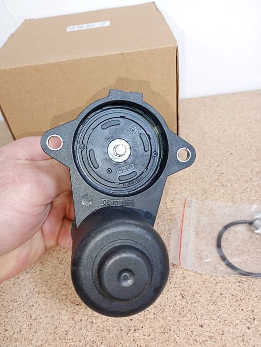 Электро мотор ручника Passat B6