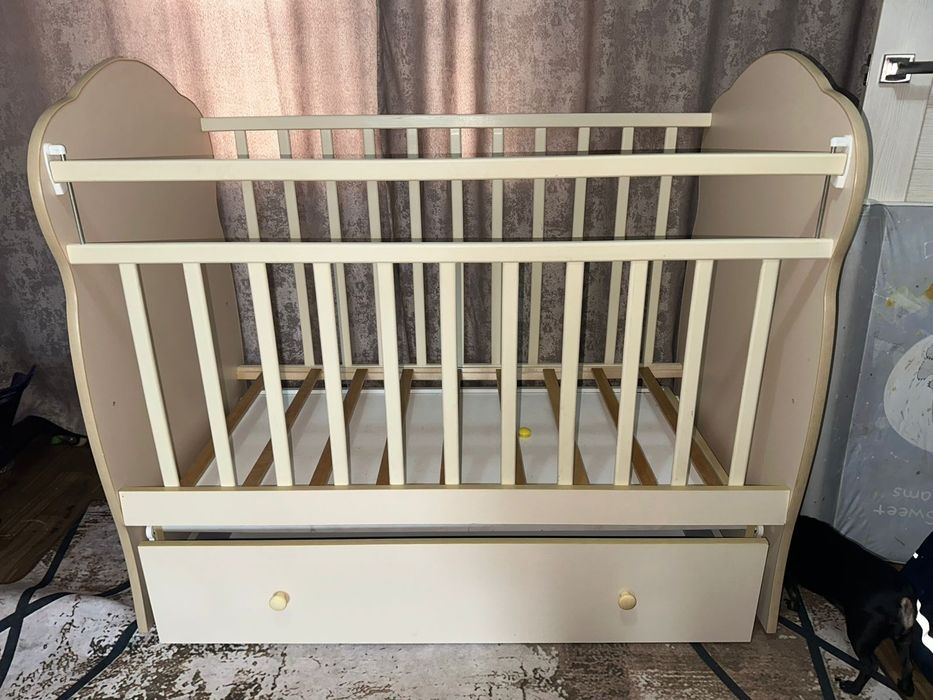 Детская кроватка