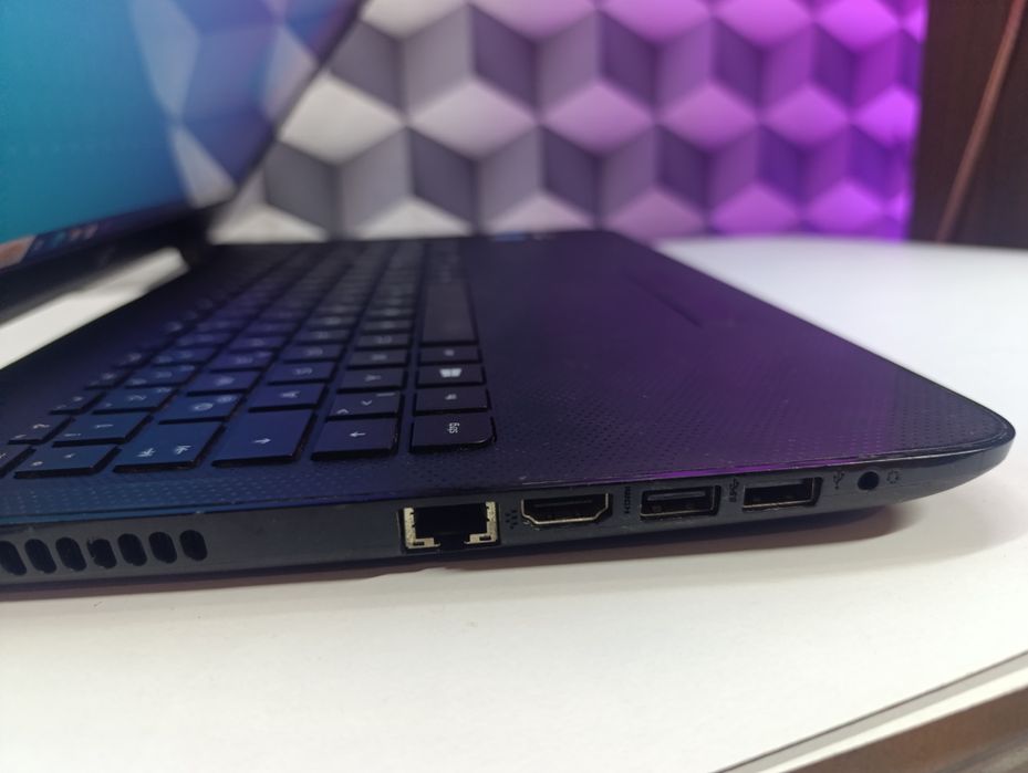 Laptop hp procesor i3 și video ATI Radeon  m330