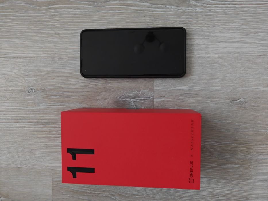 Oneplus 11, 128gb, 8gb ram