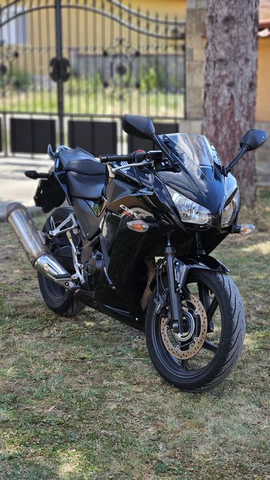 Honda CBR 300 RA