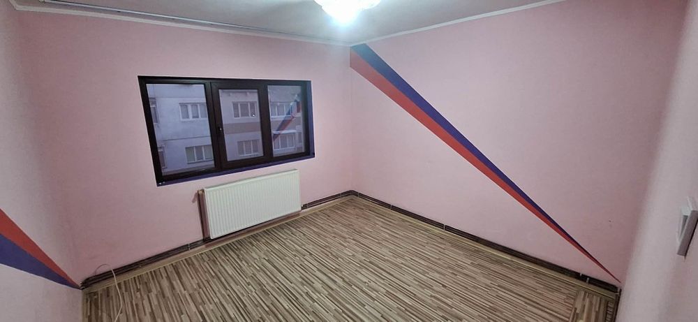 Apartament  2 camere decomandat