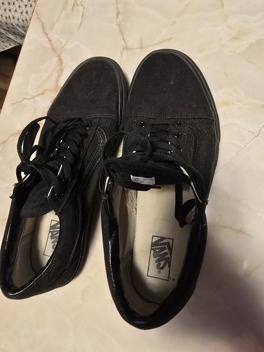 Tenesi vans aproape noi nr. 46