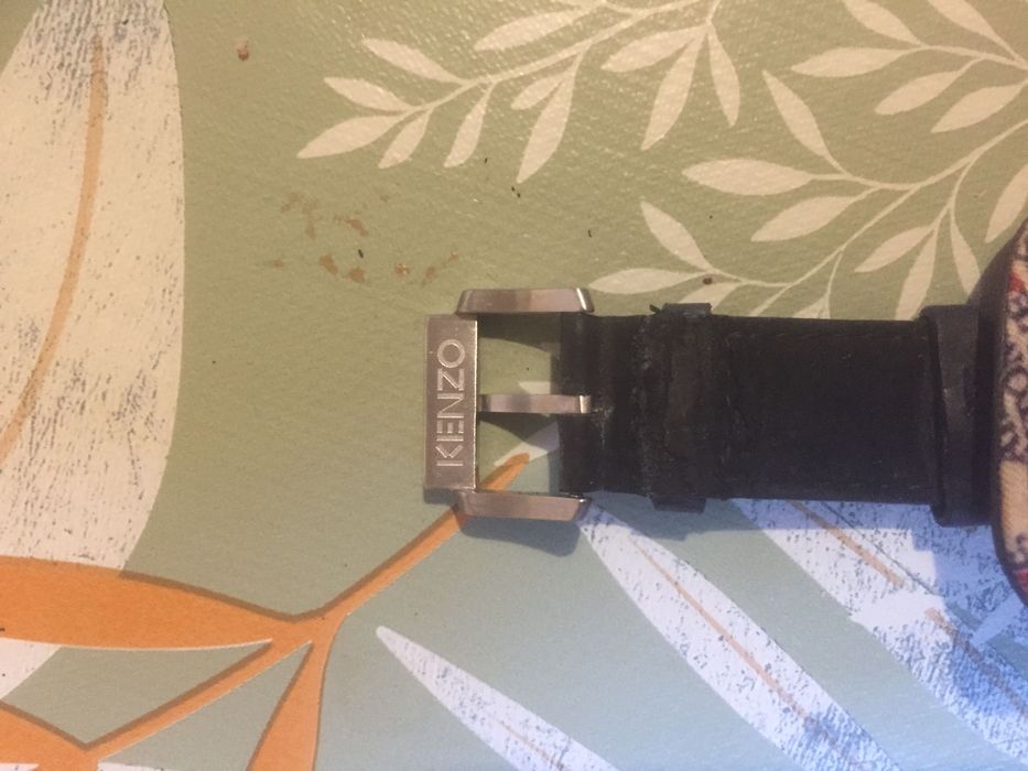 Часовник  KENZO оригинал